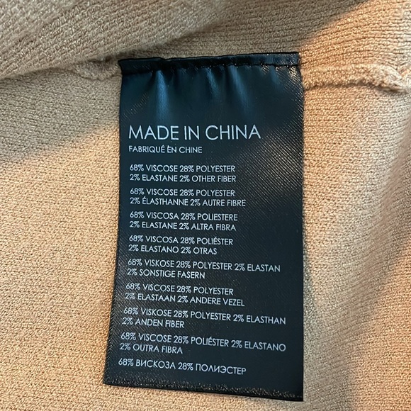 Club Monaco Camel Cardigan Sweater Small - Picture 4 of 4